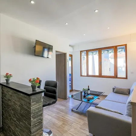 Massenet Pietonne Ap4196 By Riviera Homes * Niza