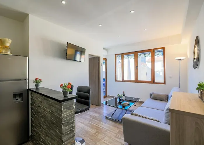 Massenet Pietonne Ap4196 By Riviera Homes * Nicea